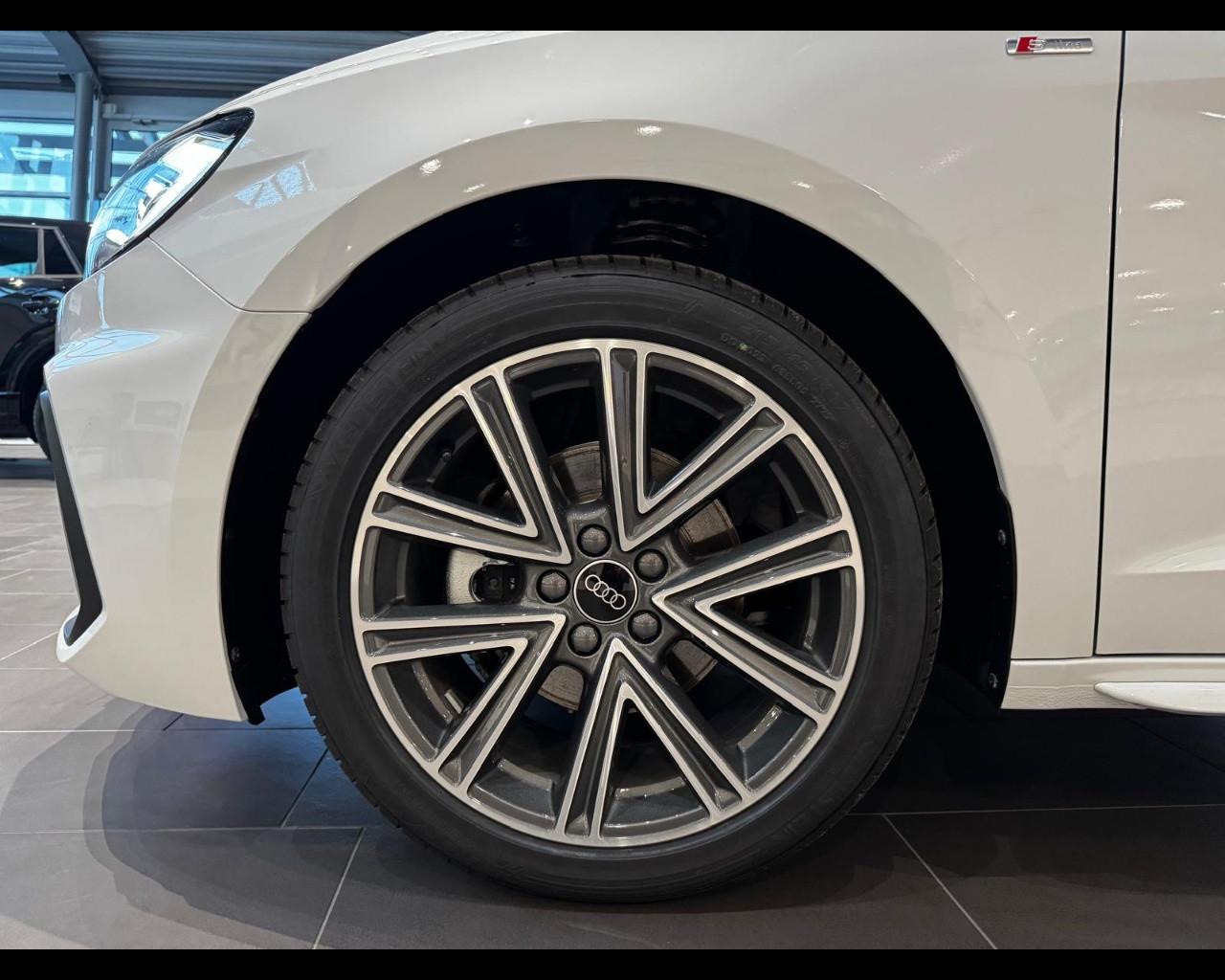 AUDI A1 SPORTBACK 30 TFSI S-LINE EDITION