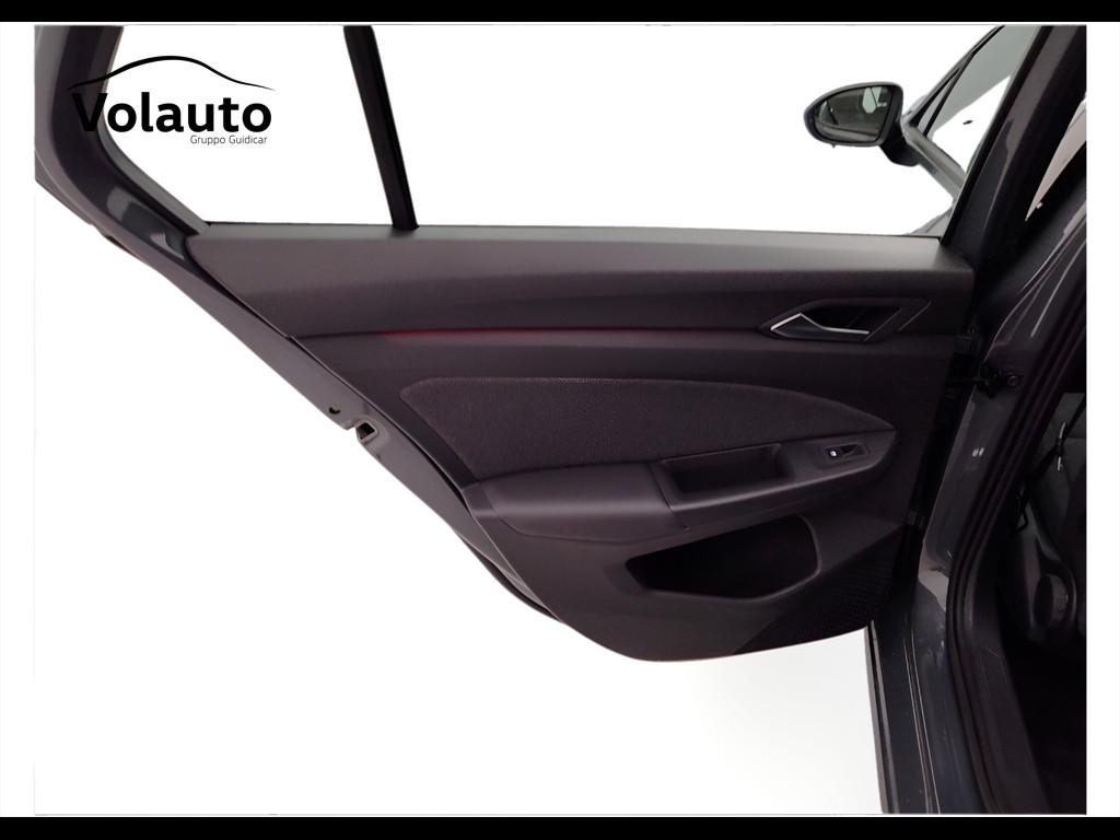 VOLKSWAGEN Golf VIII 2020 - Golf 1.0 etsi evo Life 110cv dsg