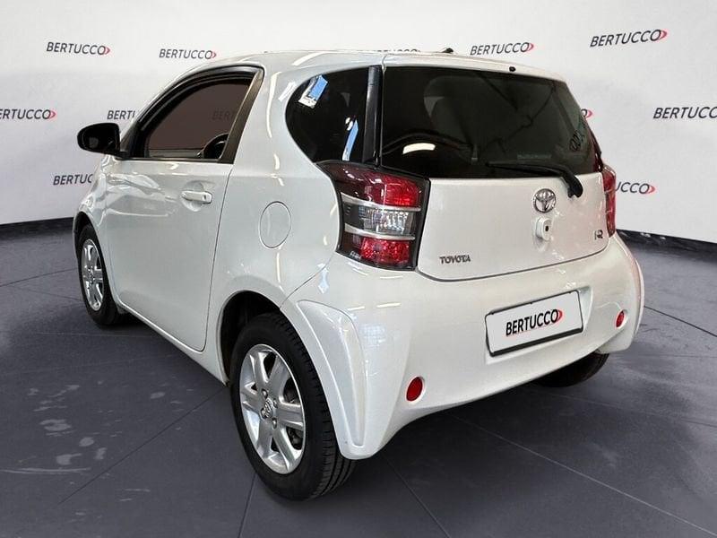 Toyota iQ 1.0 Multidrive