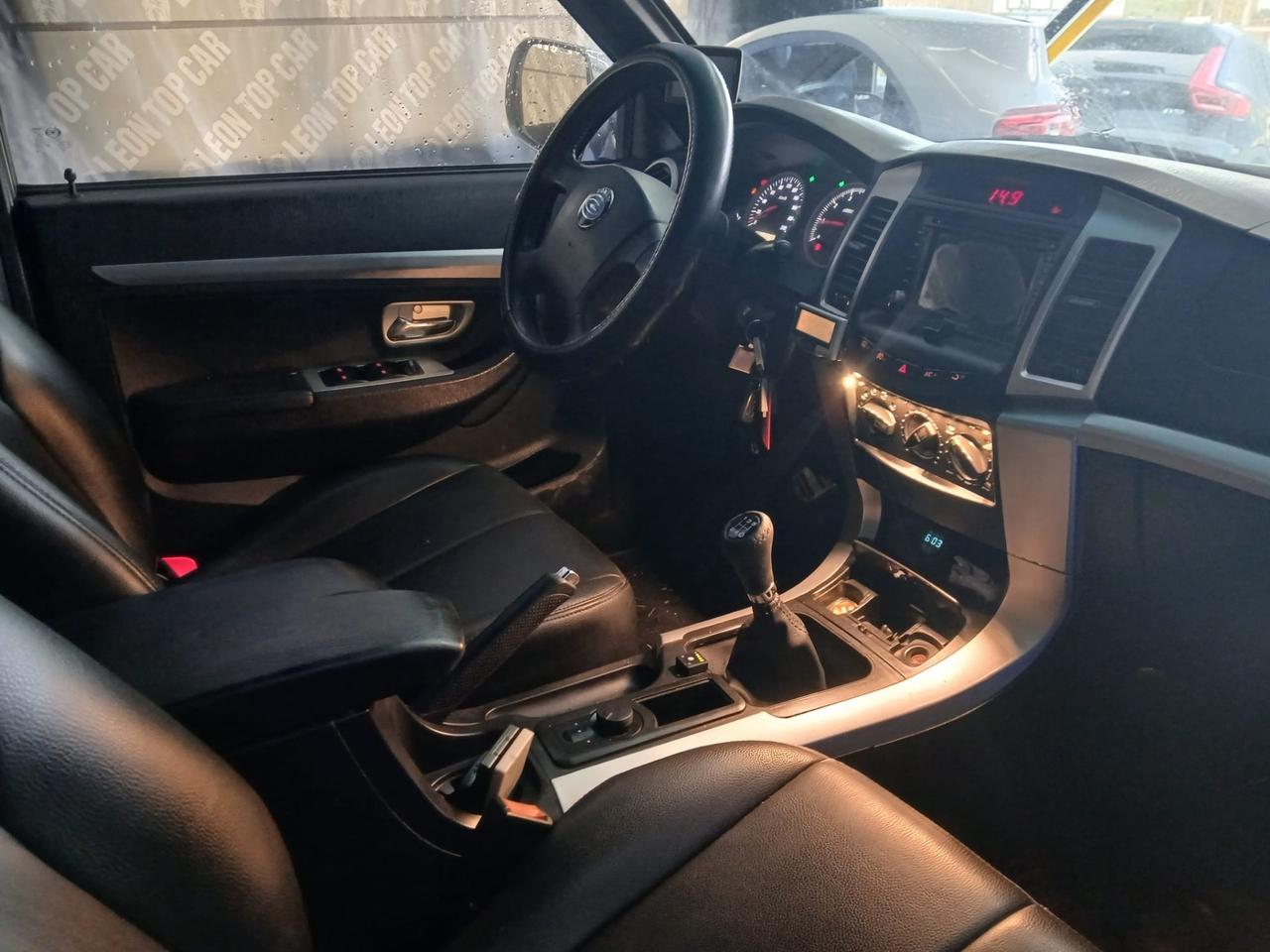 Gac Gonow GX6 Benzina e gpl 4x4 motore Mitsubishi