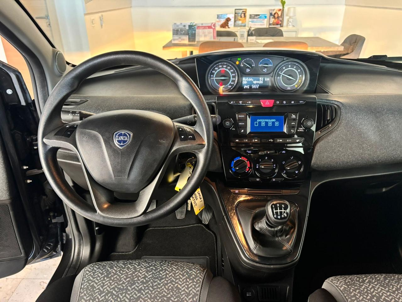 Lancia Ypsilon 1.0 Ibrido/Benzina 5 porte