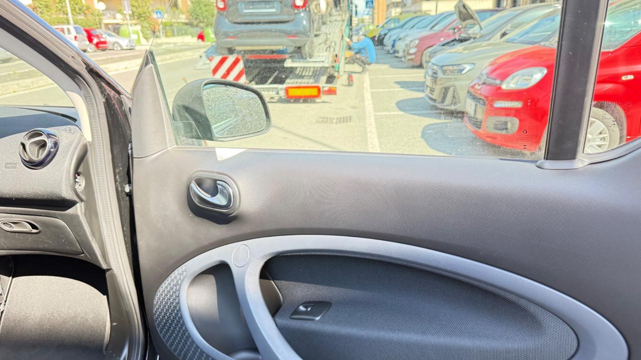 Smart ForTwo 90 0.9 Turbo twinamic Prime LED NAVI PELLE KAMERA PDC BLUETOOTH CERCHI 15 BRACCIOLO