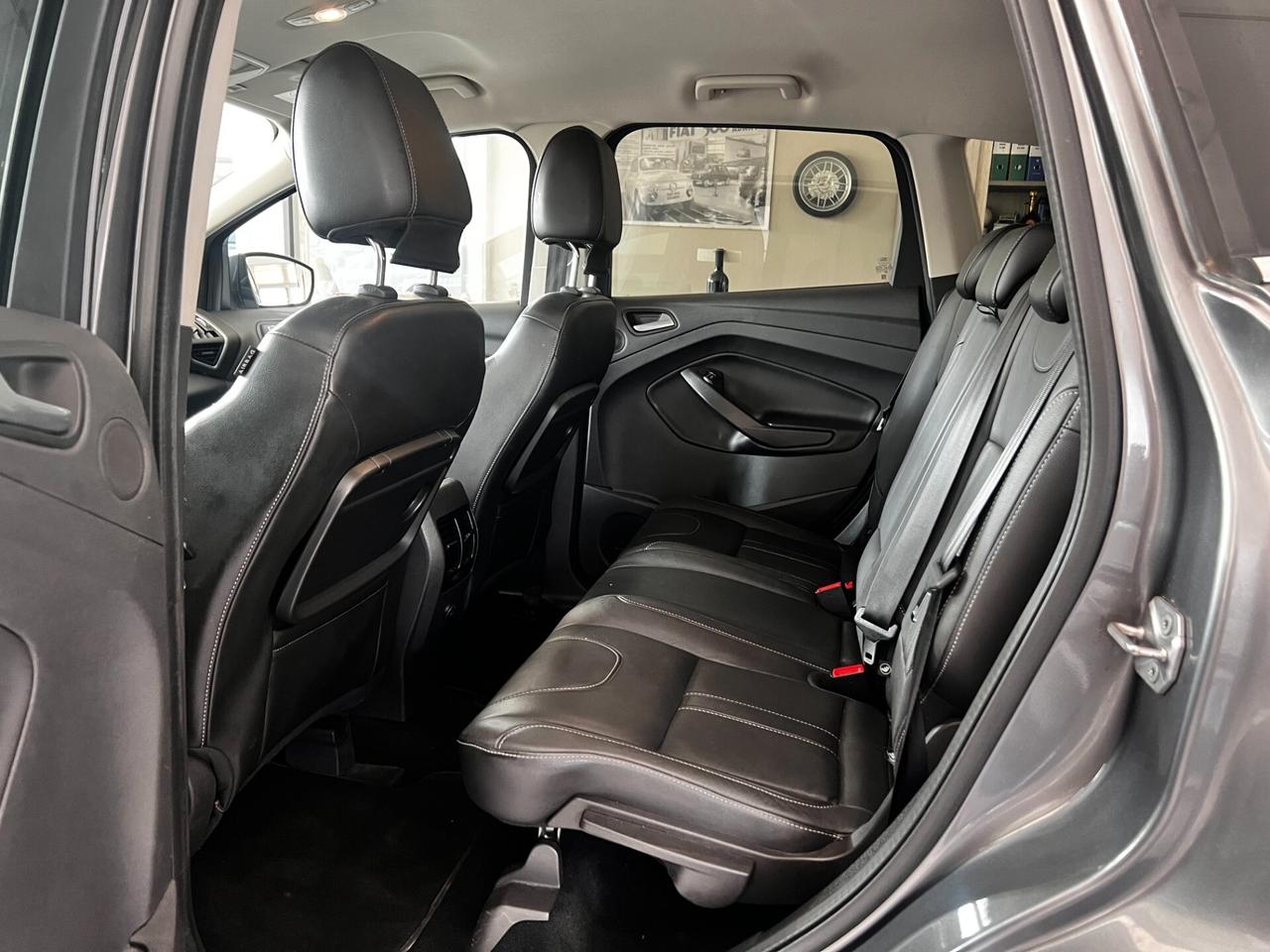 Ford Kuga 2.0 TDCI 163 CV 4WD Powershift Titanium