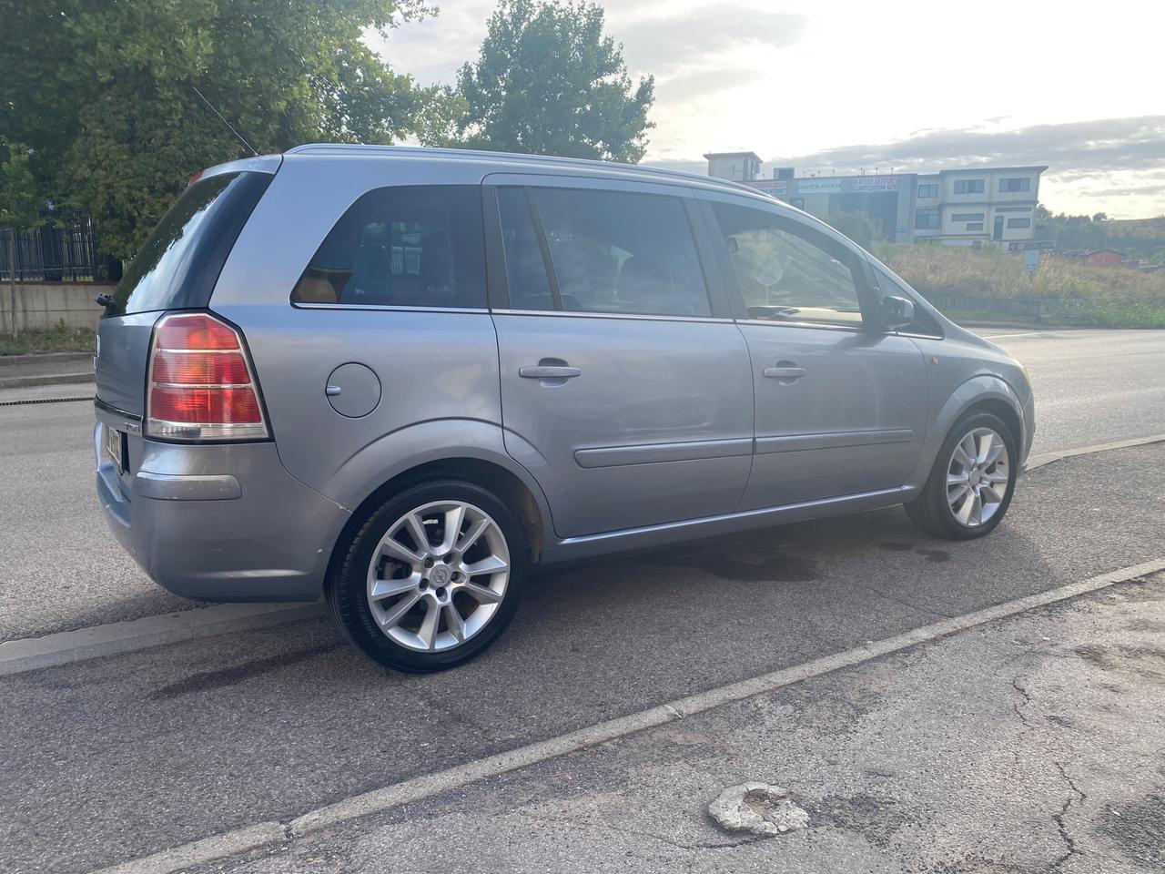Opel Zafira 1.9 CDTI 120CV Enjoy 7 posti