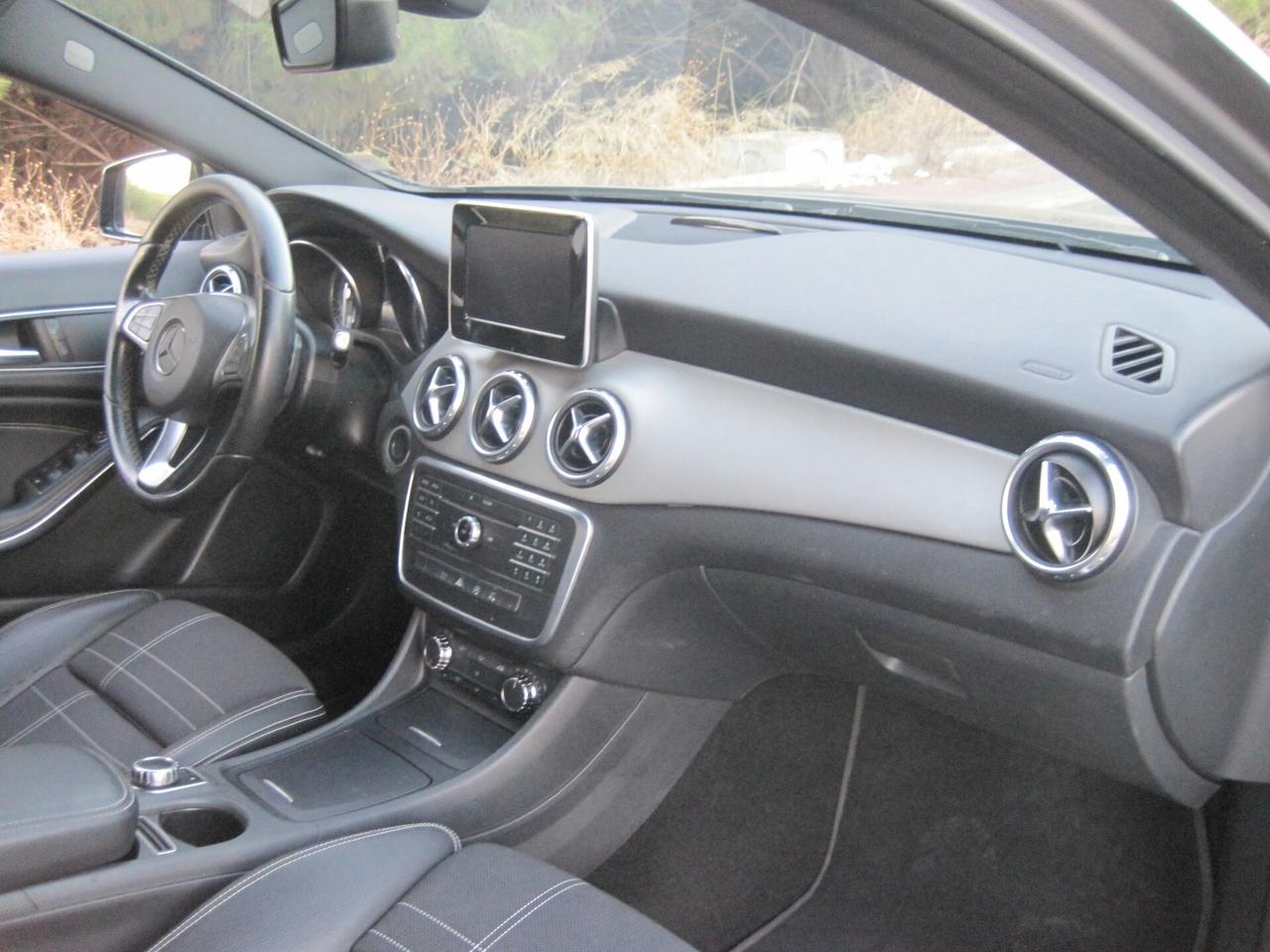 Mercedes-benz GLA 200 d Sport