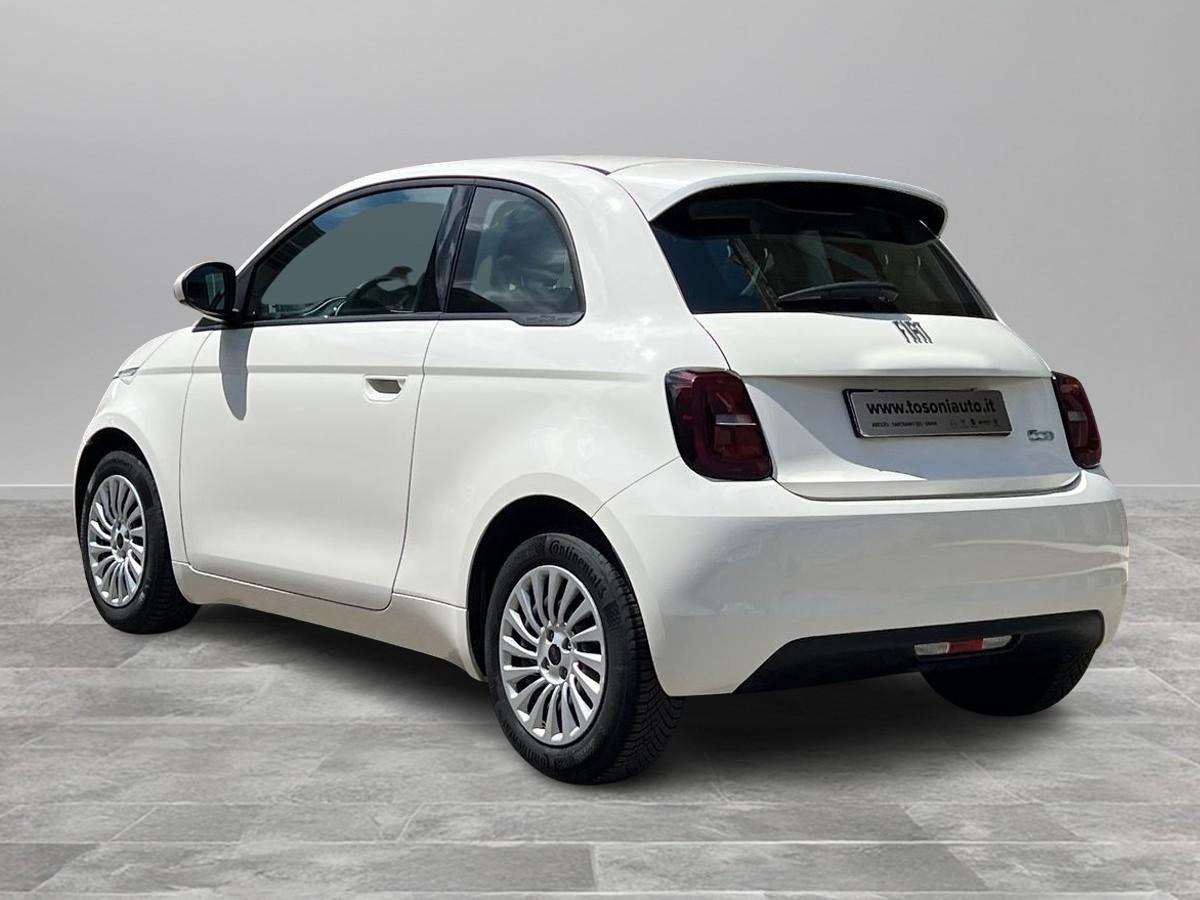 FIAT 500e 23,65 kWh (Red)