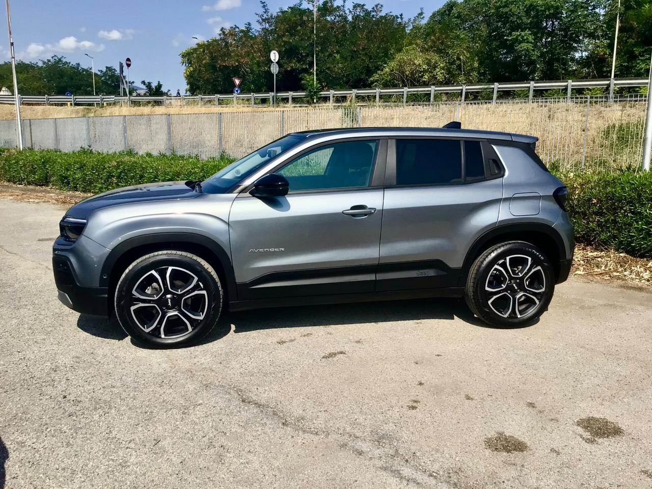 Jeep Avenger 1.2 Turbo 100 CV Summit