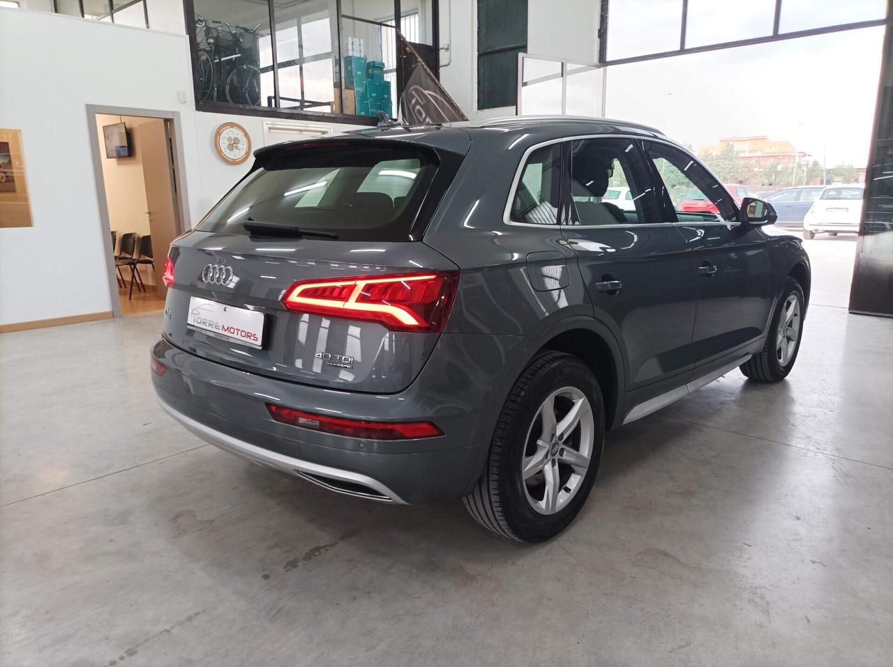 Audi Q5 40 TDI quattro S tronic Business Sport 10/2019