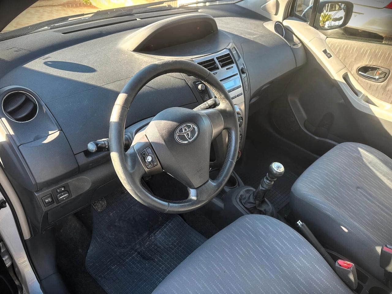 Toyota Yaris 1.4 D-4D 5 porte Sol