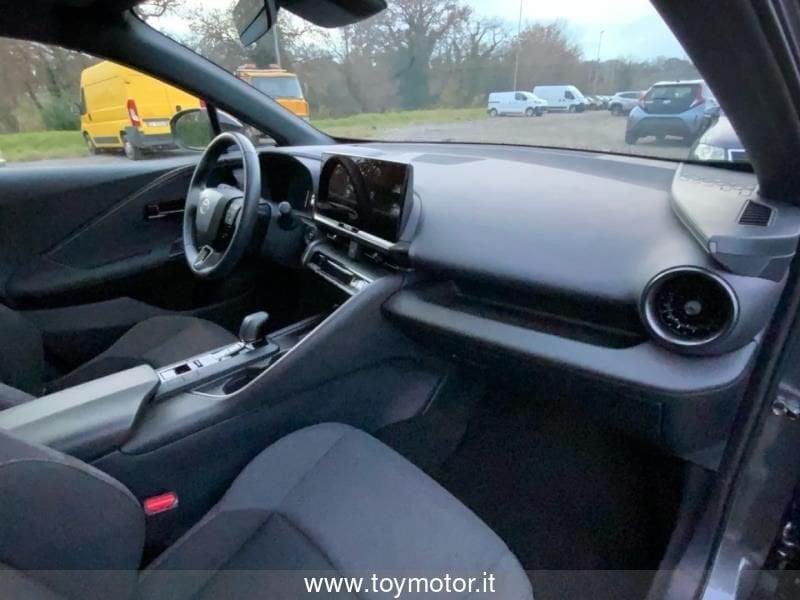 Toyota C-HR (2023-) 1.8 HV Trend