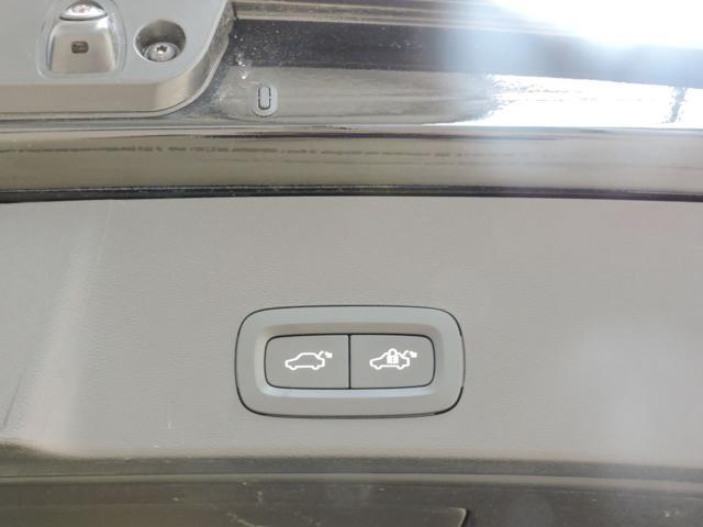 VOLVO XC40 B3 automatico Plus Dark Aziendale