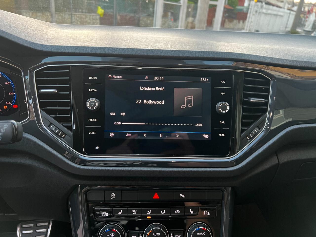 Volkswagen T-Roc 2.0 TDI 150-DSG 4MOTION-TETTO-FULL