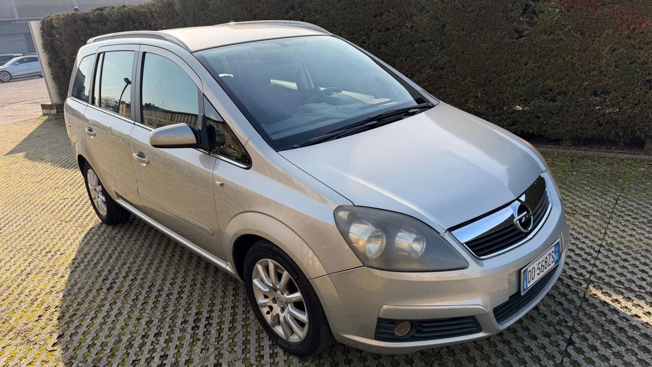 Opel Zafira 1.9 CDTI 120CV Cosmo