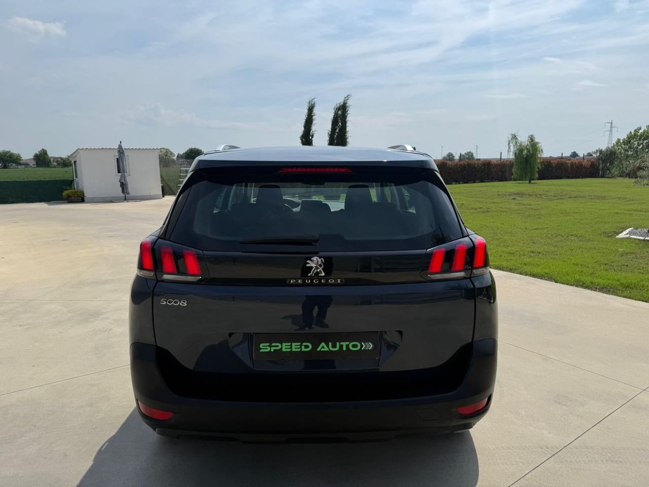 Peugeot 5008 7 POSTI
