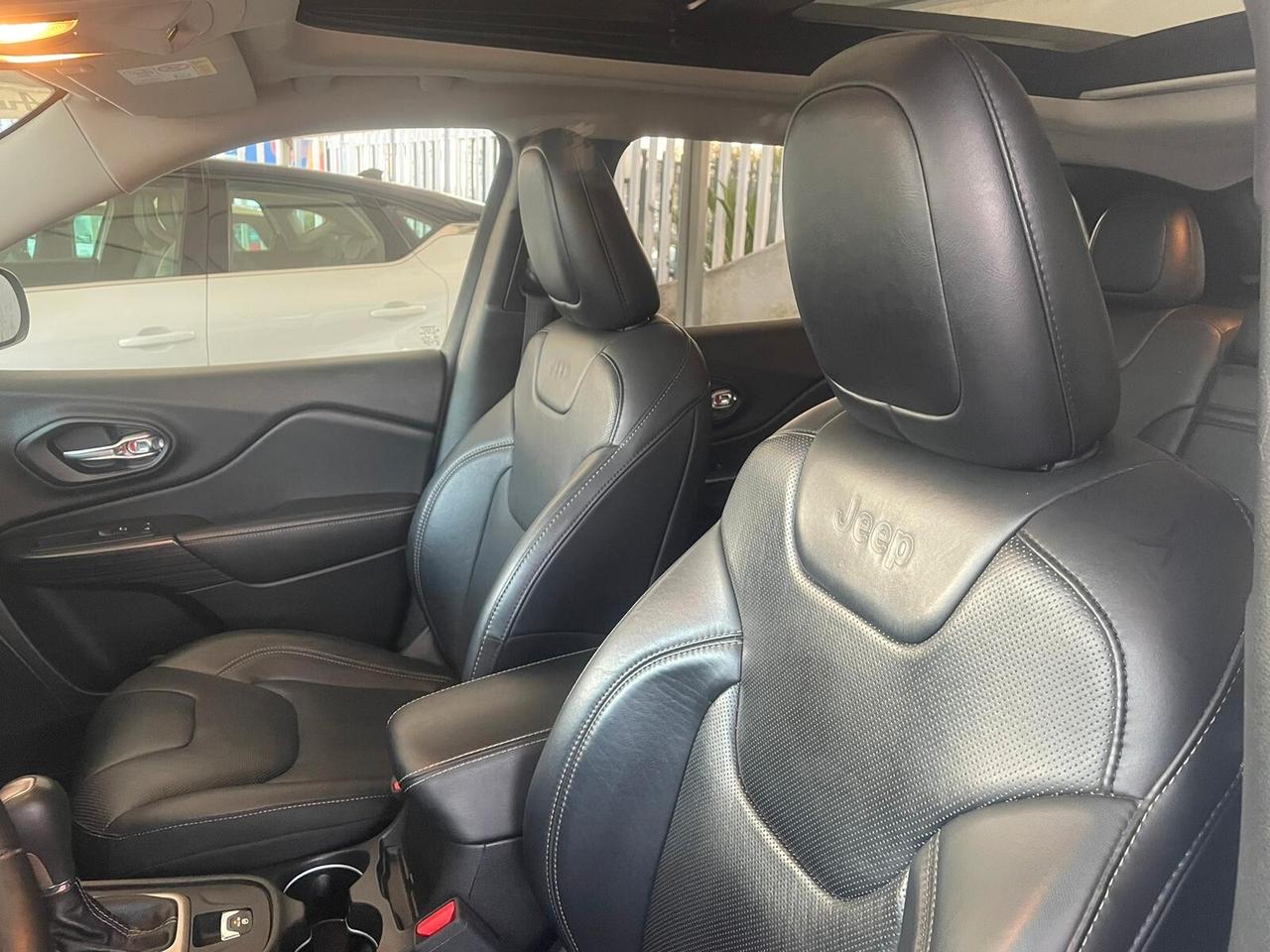 Jeep Cherokee 2.2 Mjt II 4WD Active Drive I Night Eagle