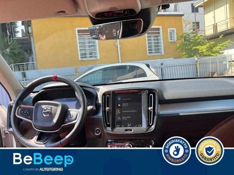 Volvo XC40 2.0 T4 MOMENTUM AWD GEARTRONIC
