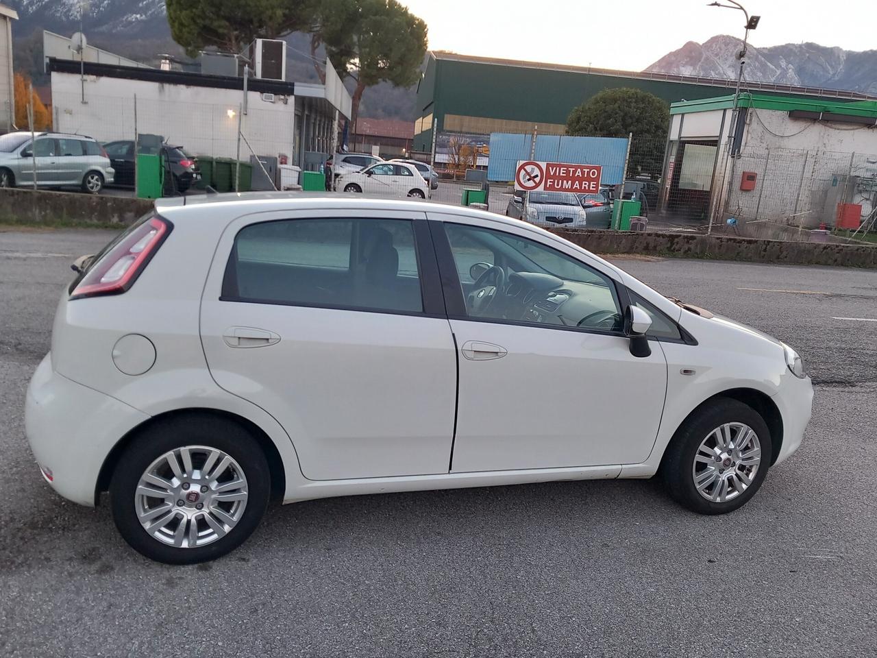 Fiat Punto 1.2 Lounge OK NEO