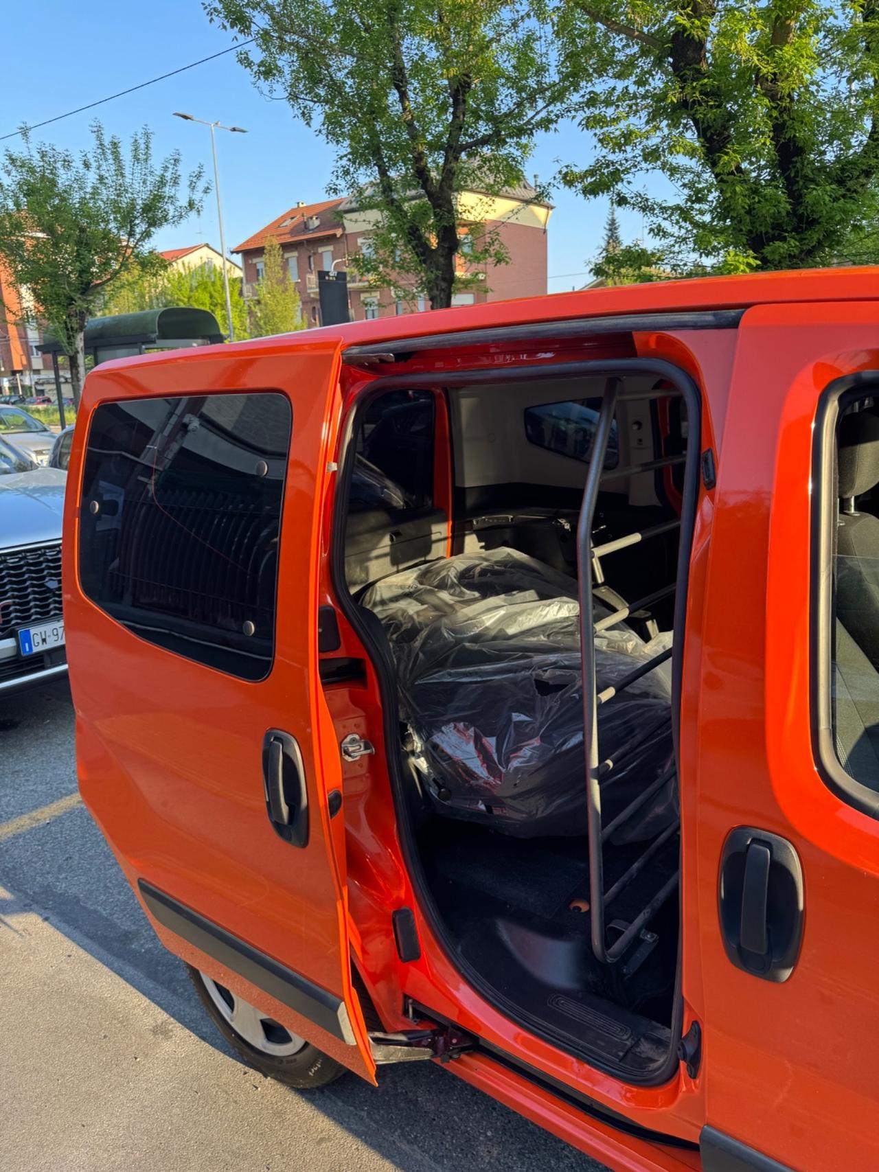 Fiat Qubo 1.4 77 CV GPL autocarro