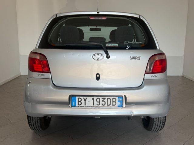 TOYOTA Yaris 1.0i 16V cat 3 porte Sol