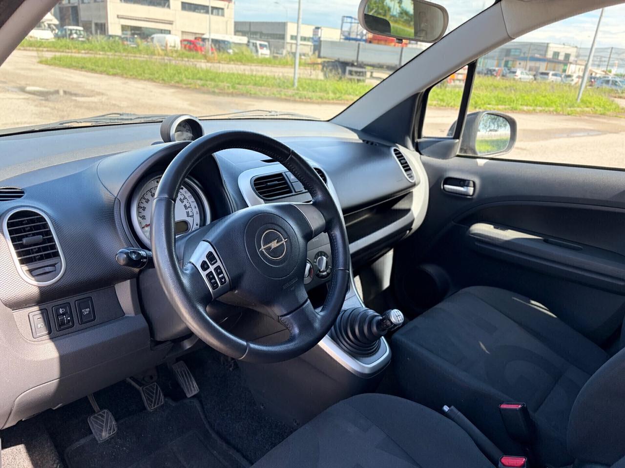 Opel Agila 1.0 benzina 2010