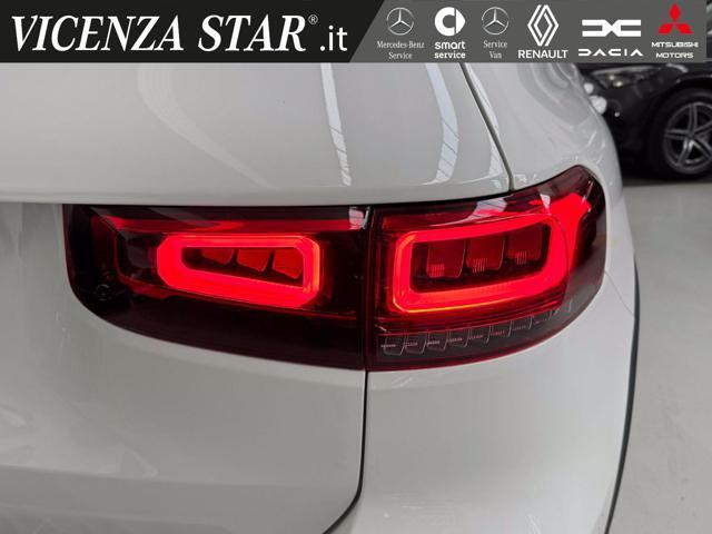 MERCEDES-BENZ GLB 180 d PREMIUM AMG