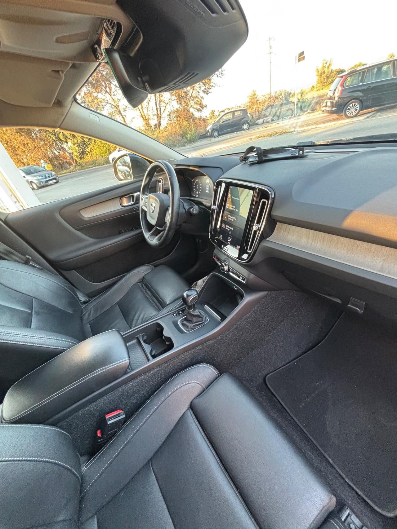 Volvo XC40 D4 AWD Geartronic R-design