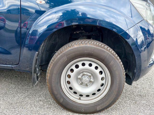 NISSAN Navara 2.3 dCi 4WD King Cab Acenta 2POSTI