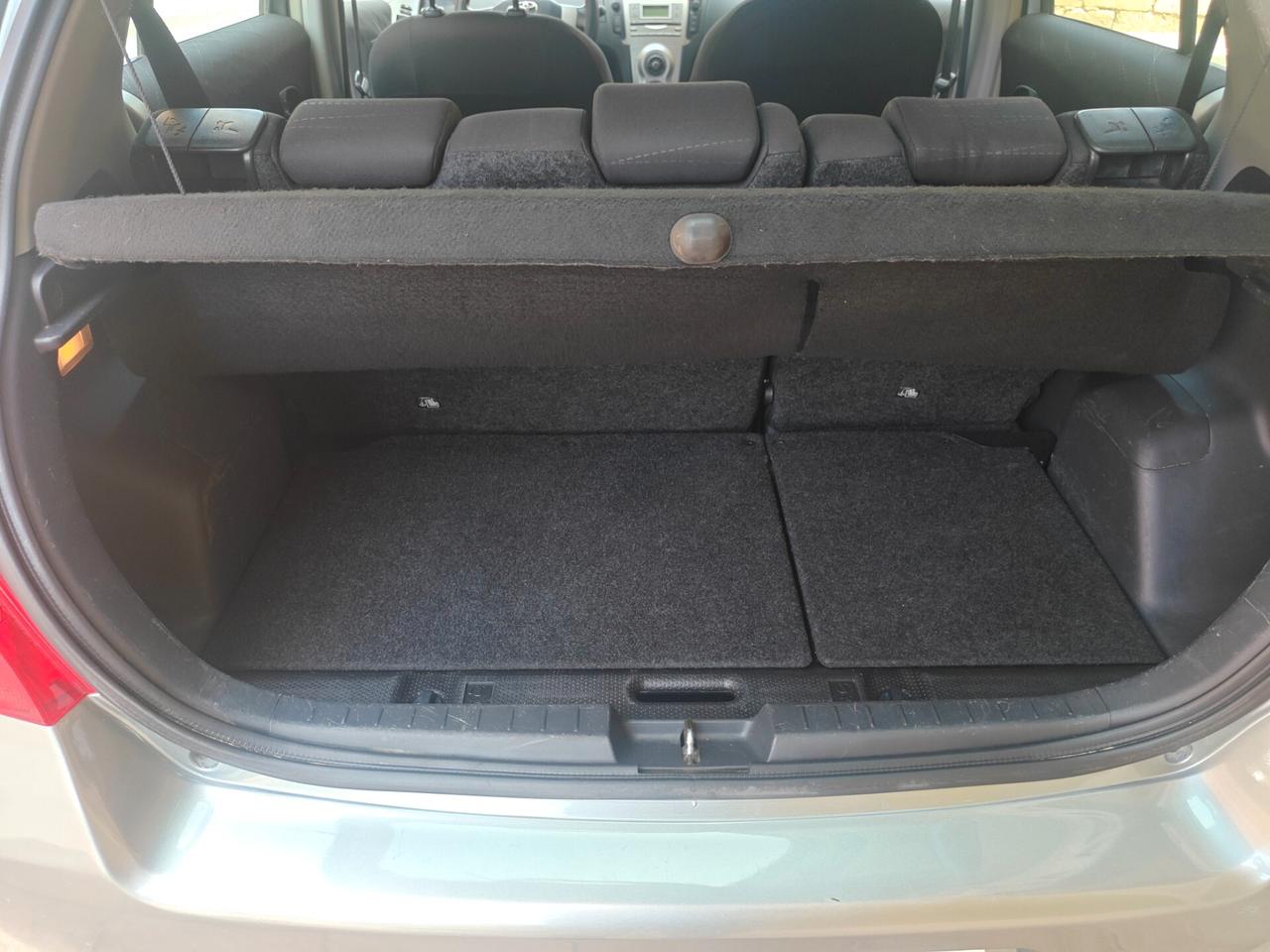 Toyota Yaris 1.0 Sol Ok neop
