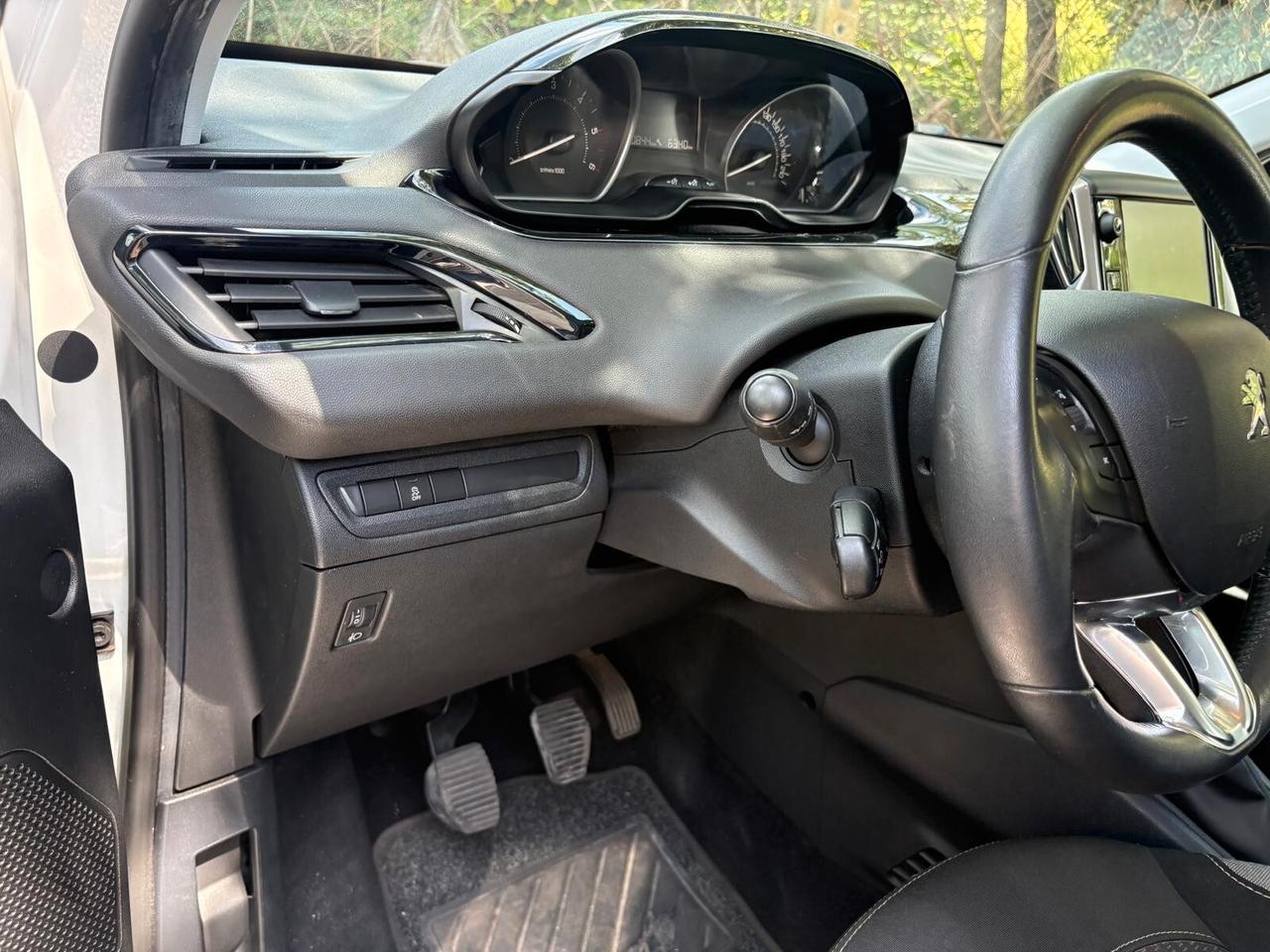 Peugeot 208 BlueHDi 75 5 porte Active