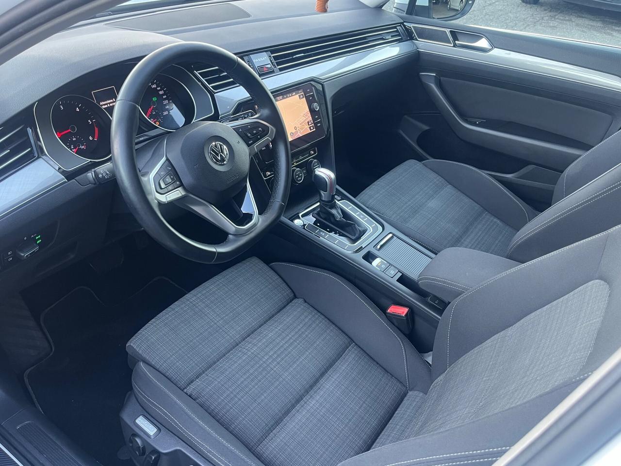 Volkswagen Passat Variant 1.6 TDI DSG Euro 6D-Temp