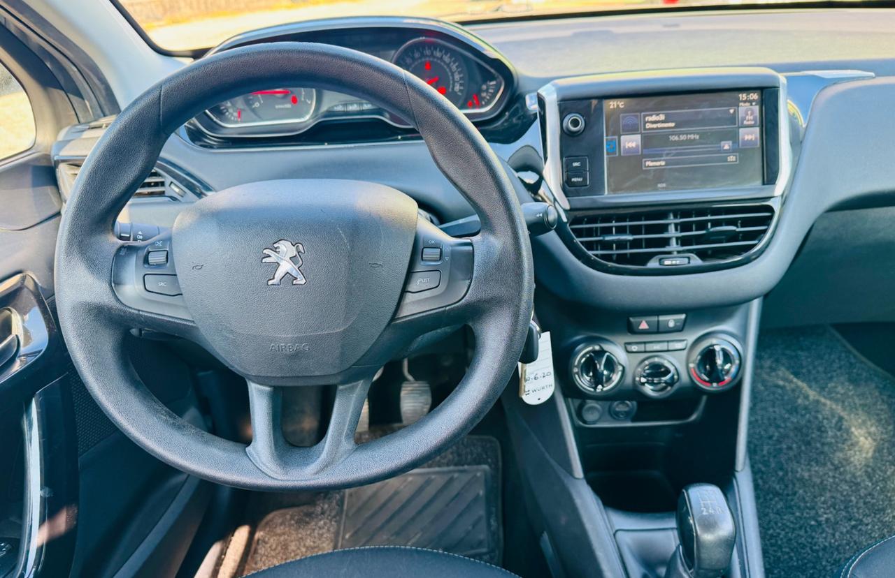 Peugeot 208 PureTech 82 5 porte Allure