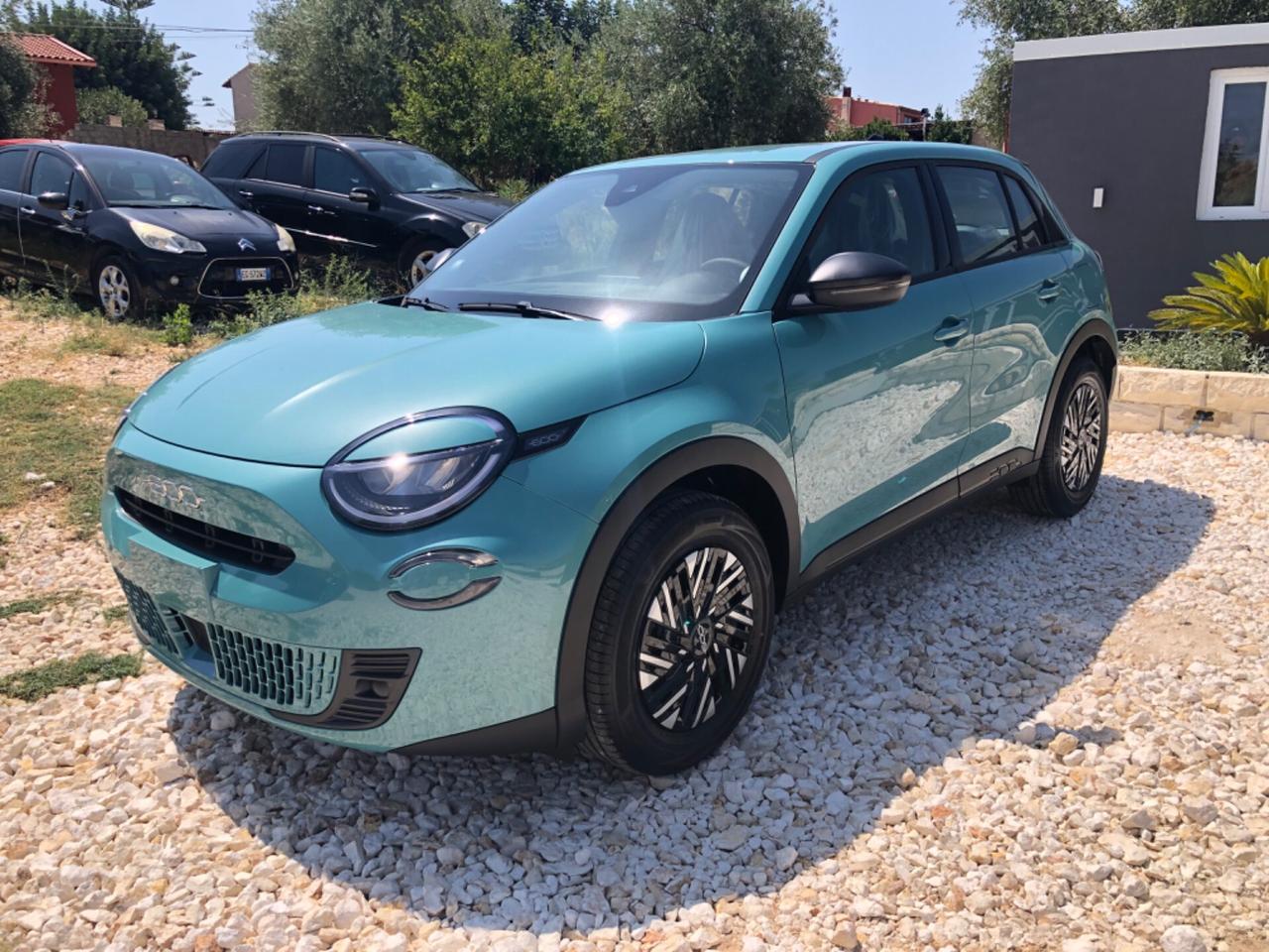 Fiat 600 Hybrid 110 CV DCT MHEV Business