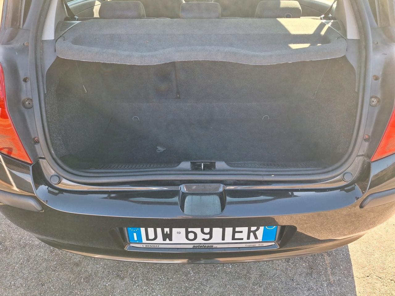 Renault Clio 1.2 16V 5 porte Dynamique