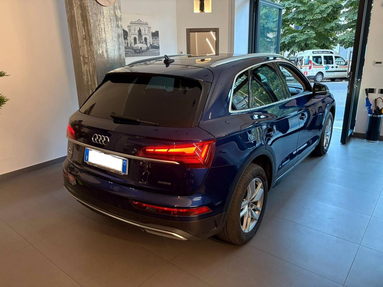 Audi Q5 2.0 Sport Tetto Apr. 204cv - 2021