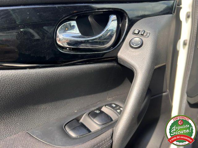 NISSAN Qashqai 1.2 DIG-T Acenta Tetto Panoramico