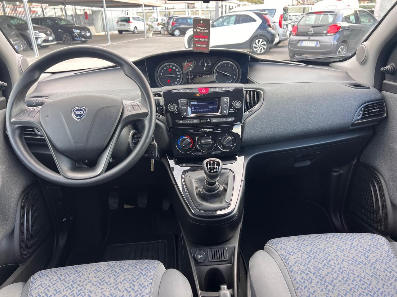 Lancia Ypsilon 1.0 FireFly 5 porte S&S Hybrid Ecochic Silver