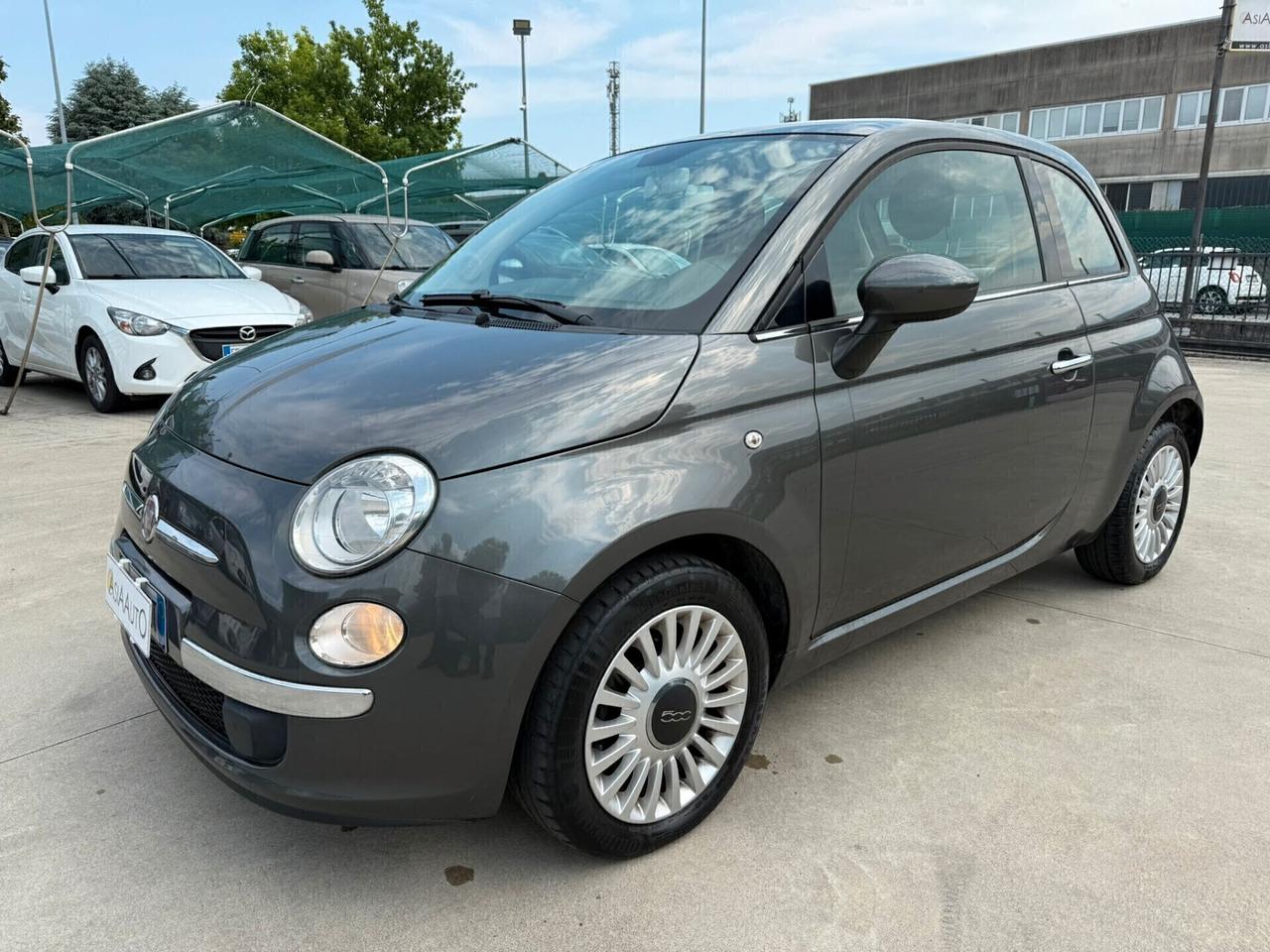 FIAT 500 1.2 Lounge neo-patentati