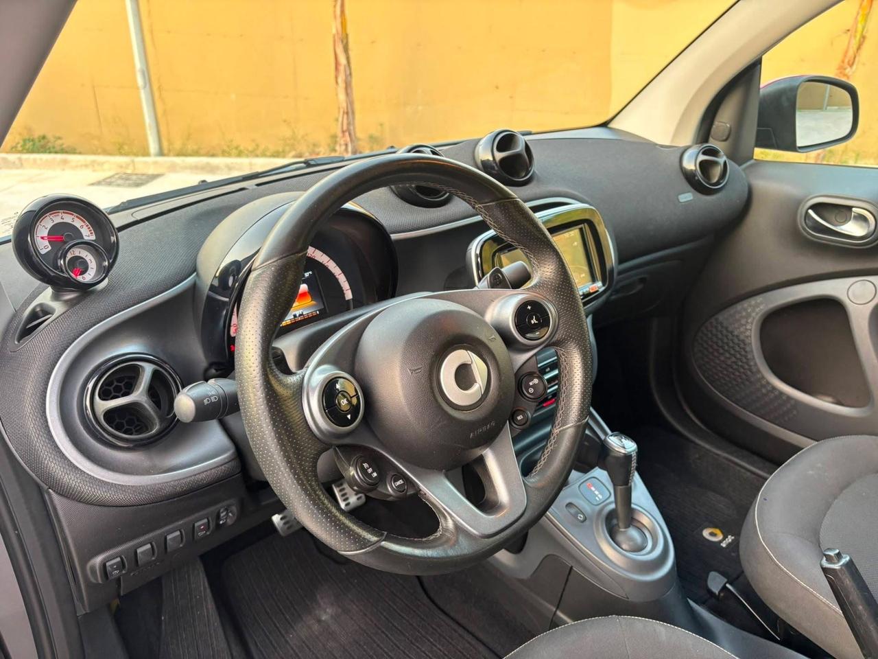 Smart ForTwo BRABUS 0.9 Turbo twinamic cabrio