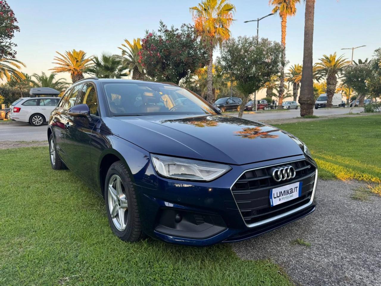 Audi A4 Avant 30 2.0 tdi mhev Business Advanced 136cv s-tronic