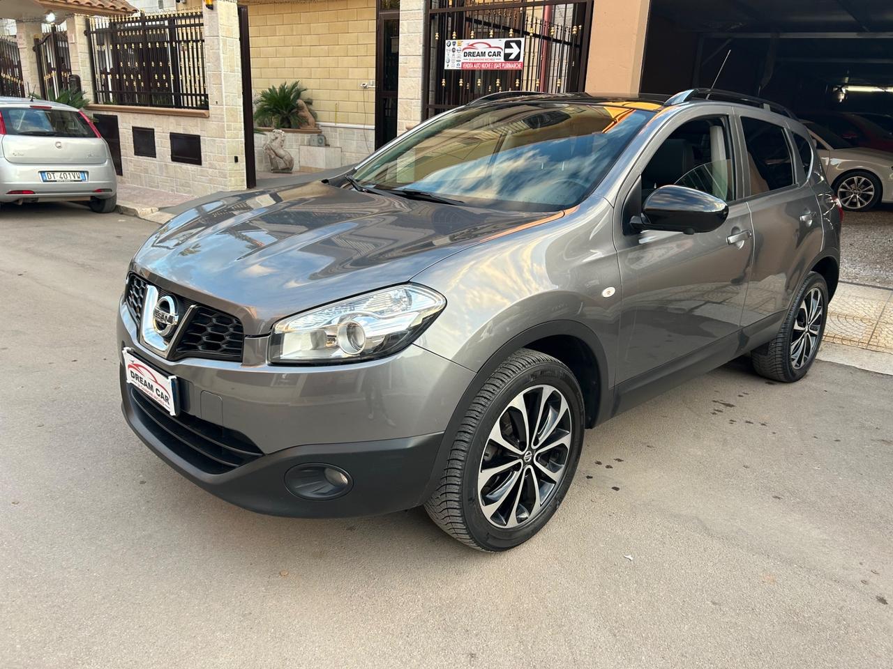 Nissan Qashqai 1.5 dCi DPF Tekna 360 TETTO NAVI