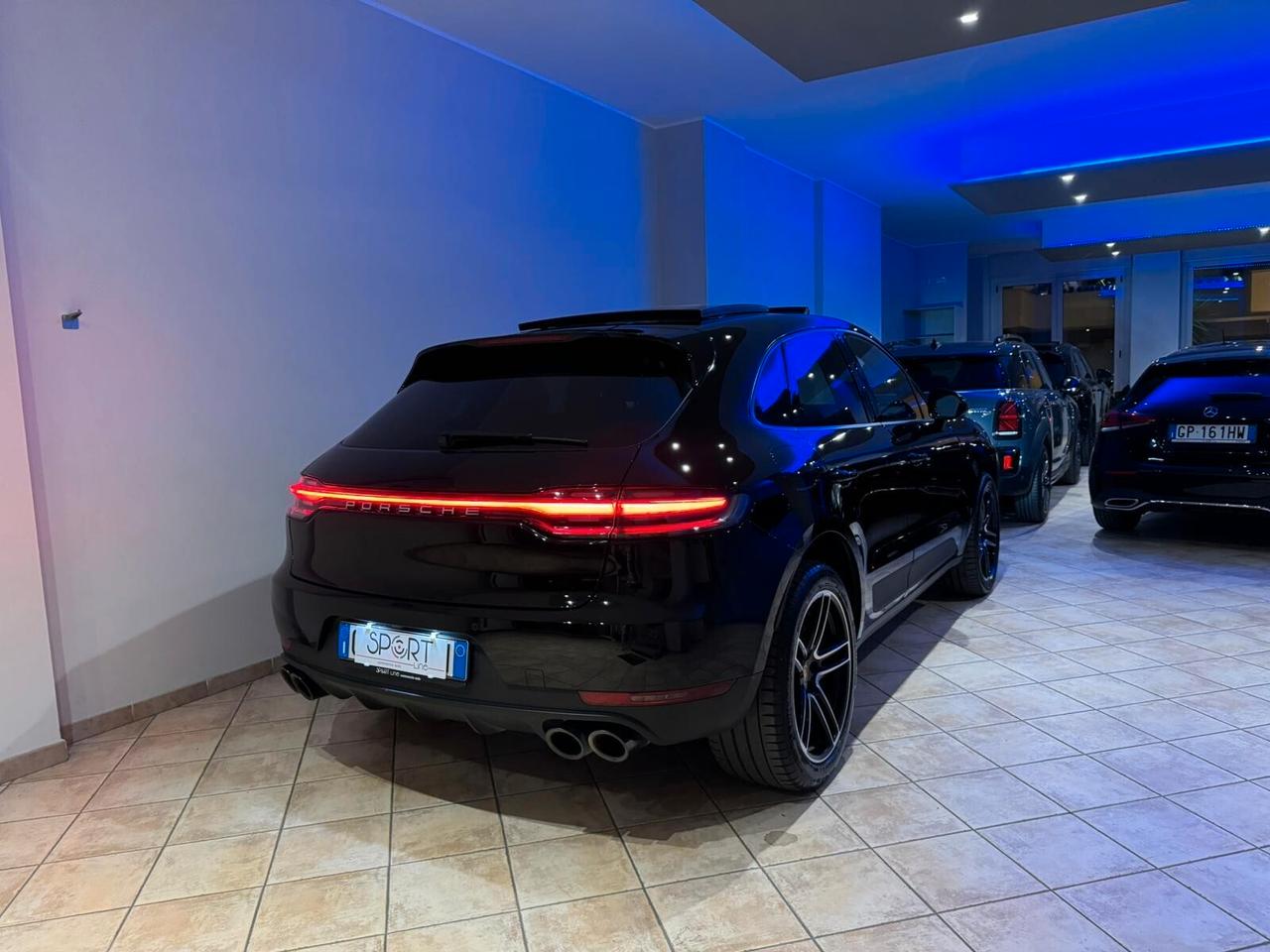 Porsche Macan 2.0 245CV TETTO