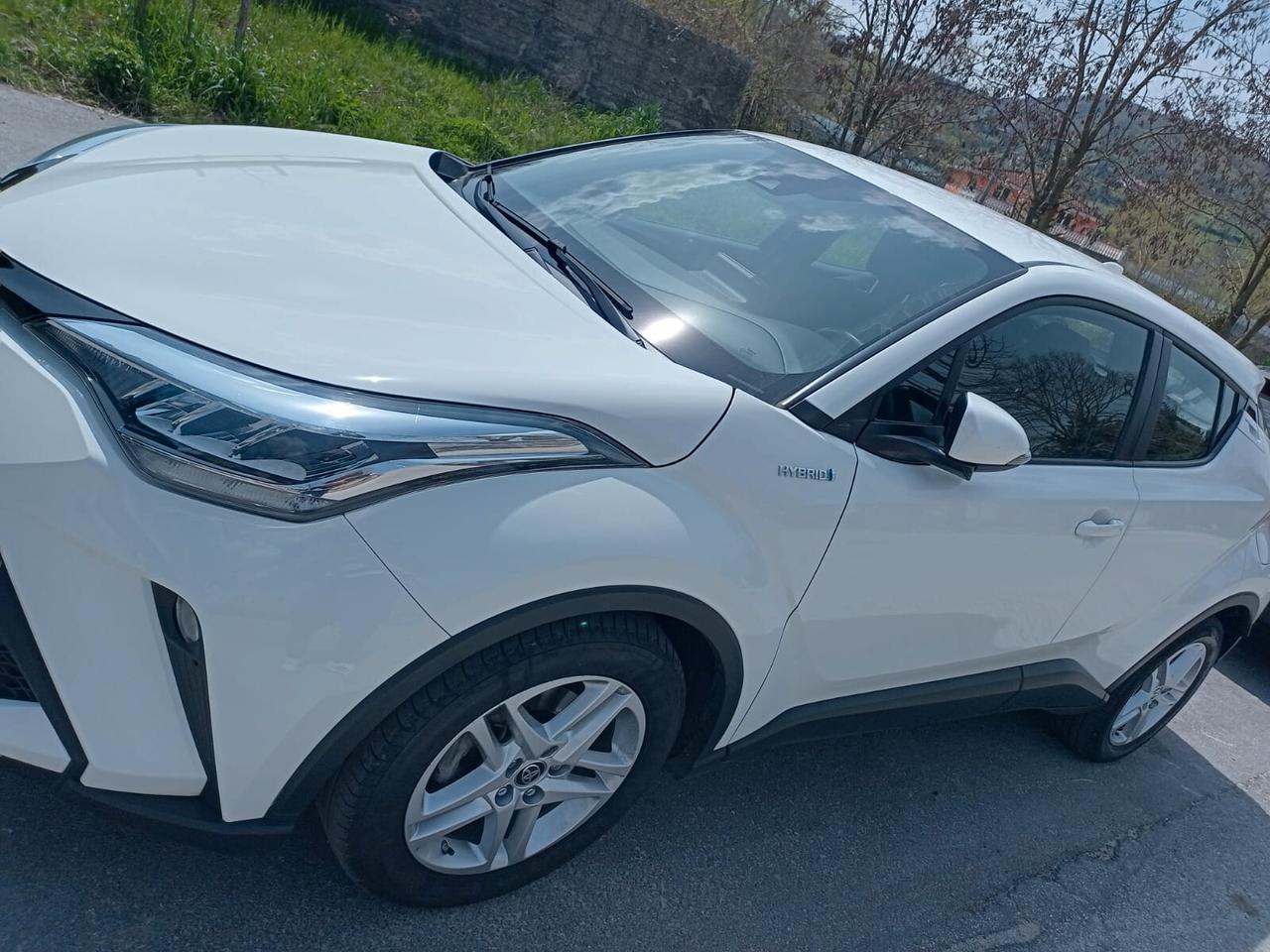 Toyota C-HR 1.8 Hybrid E-CVT Active