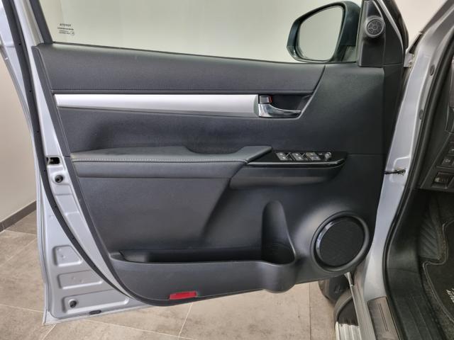 TOYOTA Hilux 2.8 D A/T 4WD 4 porte Double Cab