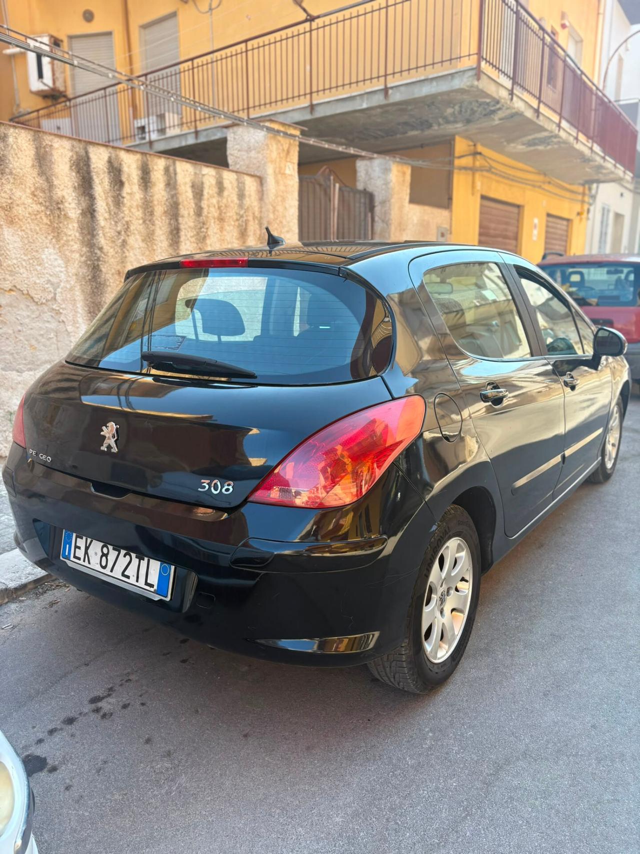 Peugeot 308 1.6 HDi 90CV FAP 5p. Premium