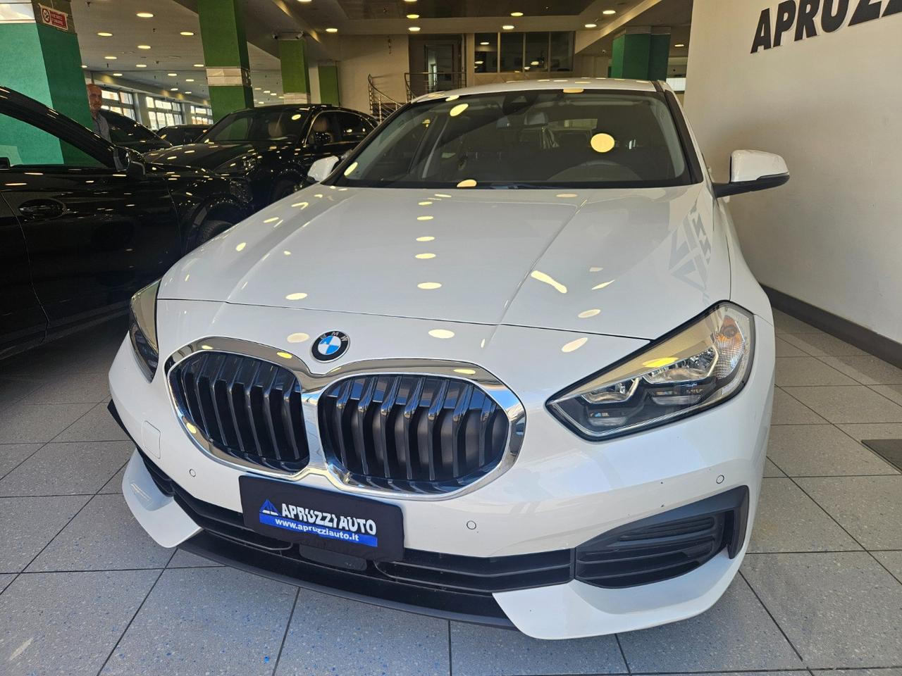 BMW 118d 5p. Advantage