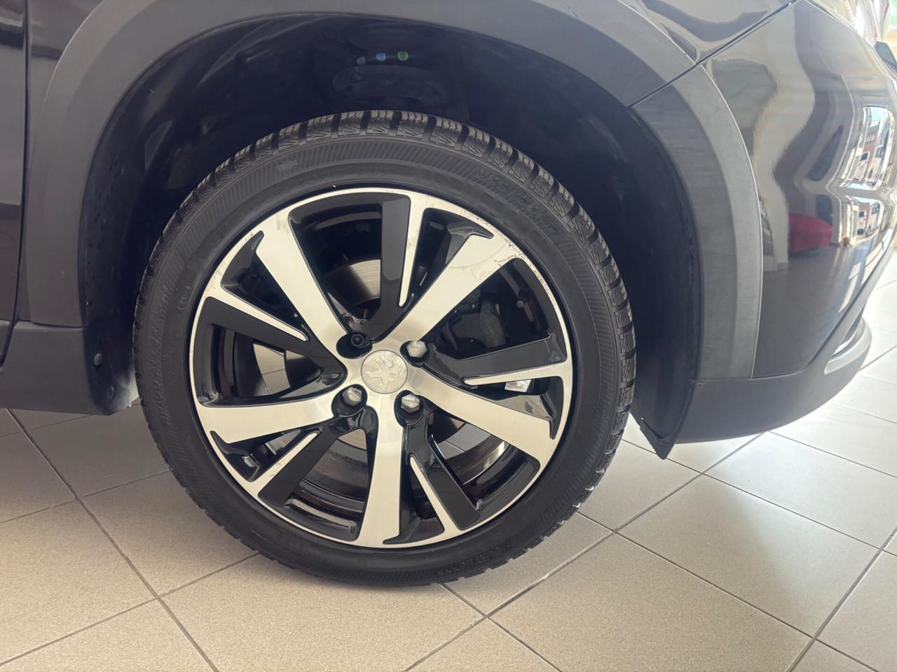 Peugeot 2008 PureTech Turbo 110 EAT6 S&S Black Matt
