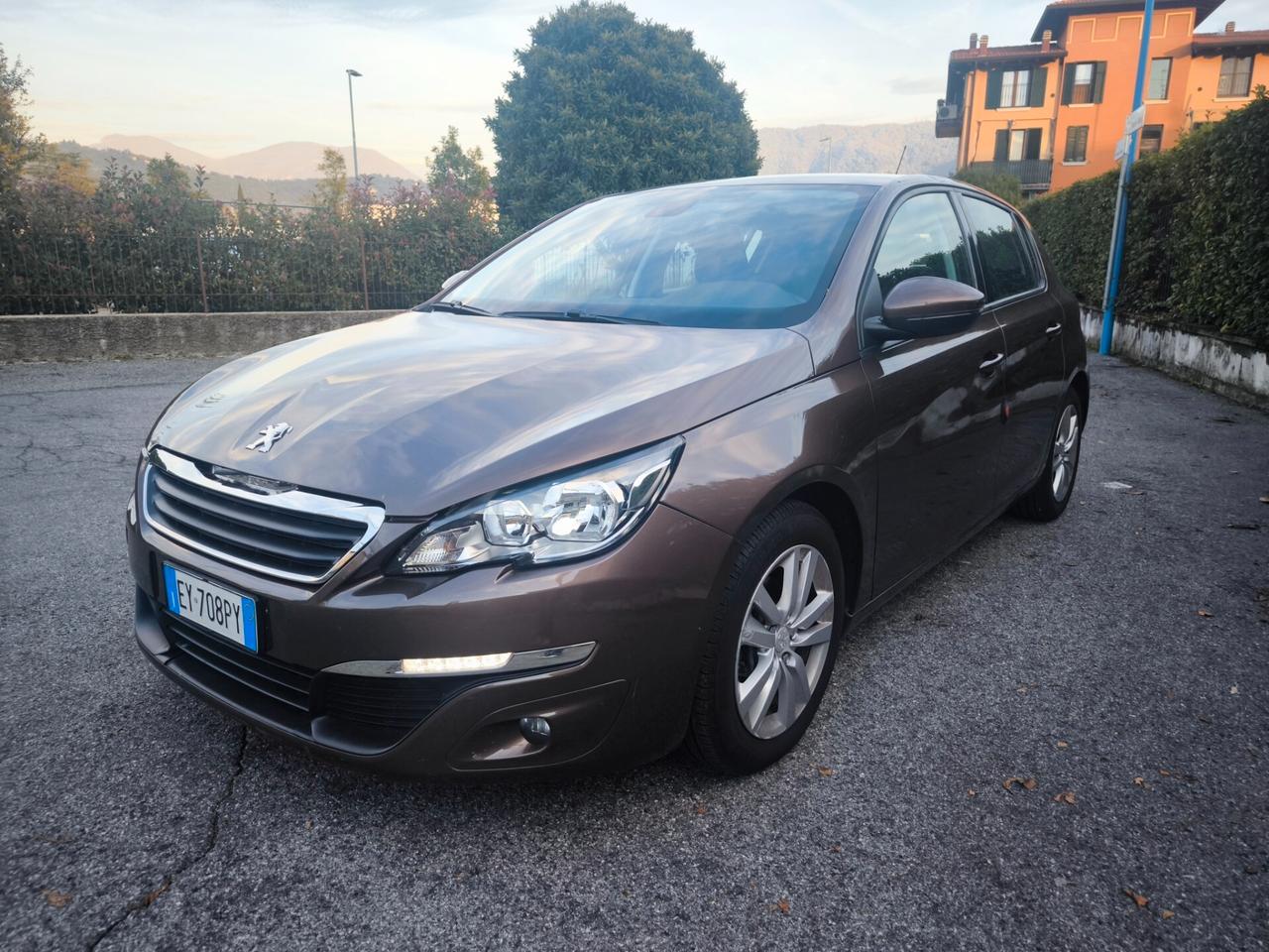 PEUGEOT 308 1,6 HDI ALLURE- 2015 – OK NEOPATENTATI