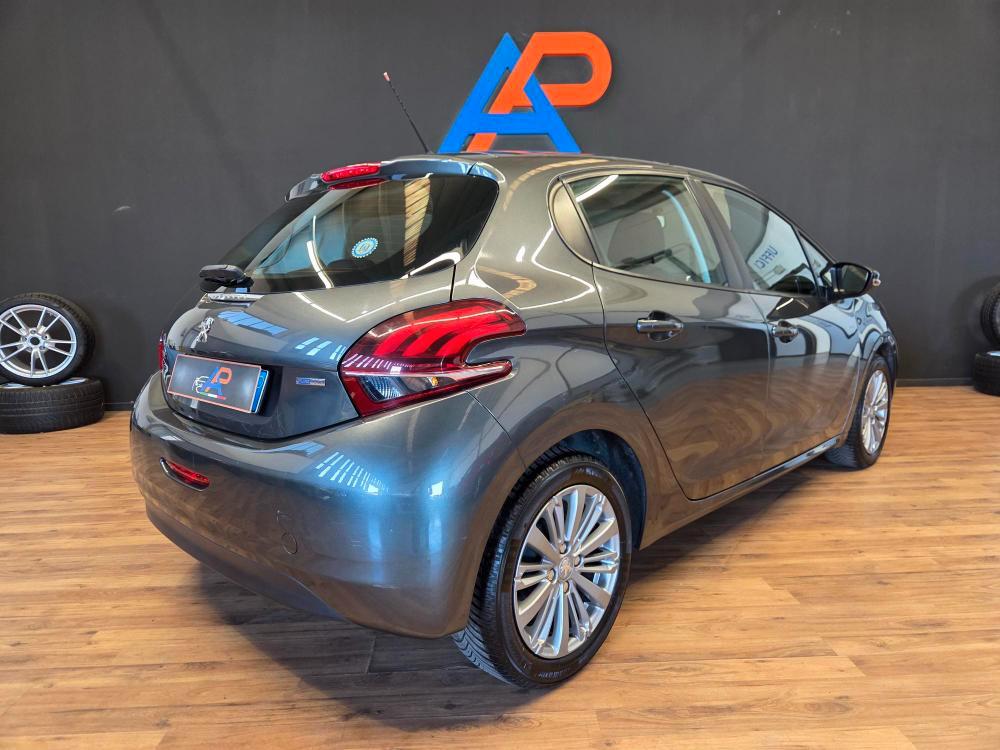 Peugeot 208 5 Porte 208 5p 1.2 puretech Active 82cv