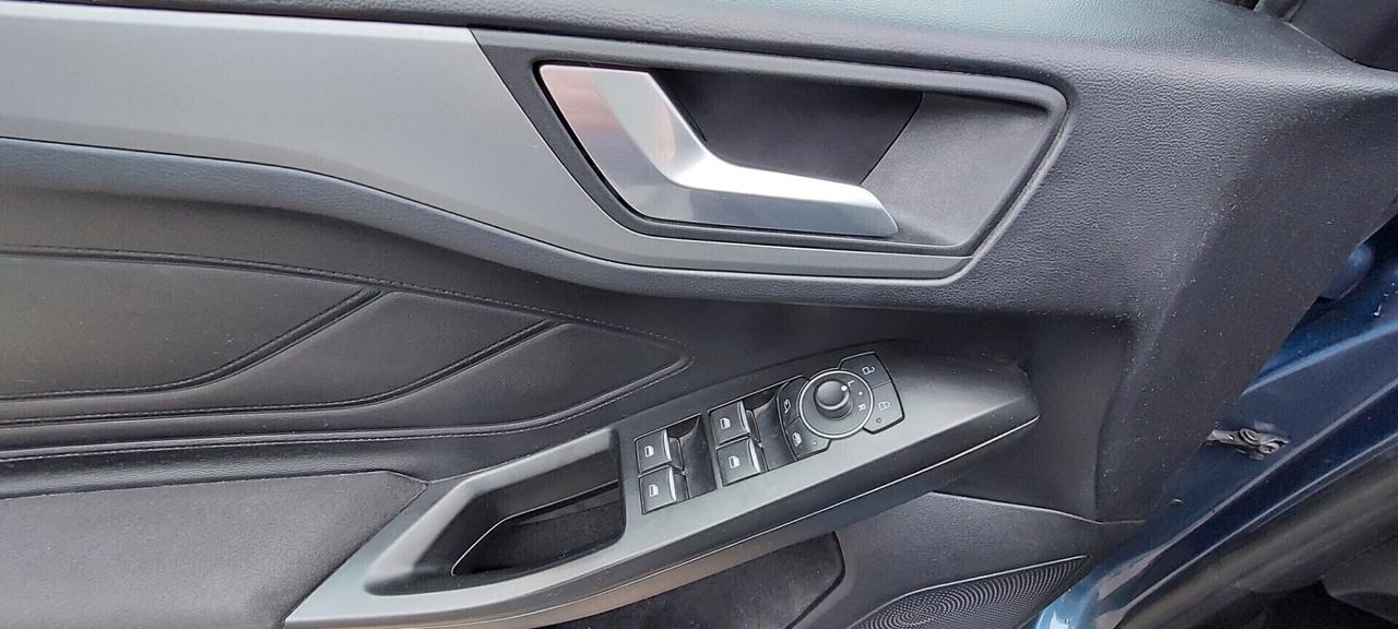 FOCUS 1,0 IBRIDA/BENZINA 130 CV-ST LINE NAVI TELEFONO LEGA SENSORI RETROCAMERA FULL FULL