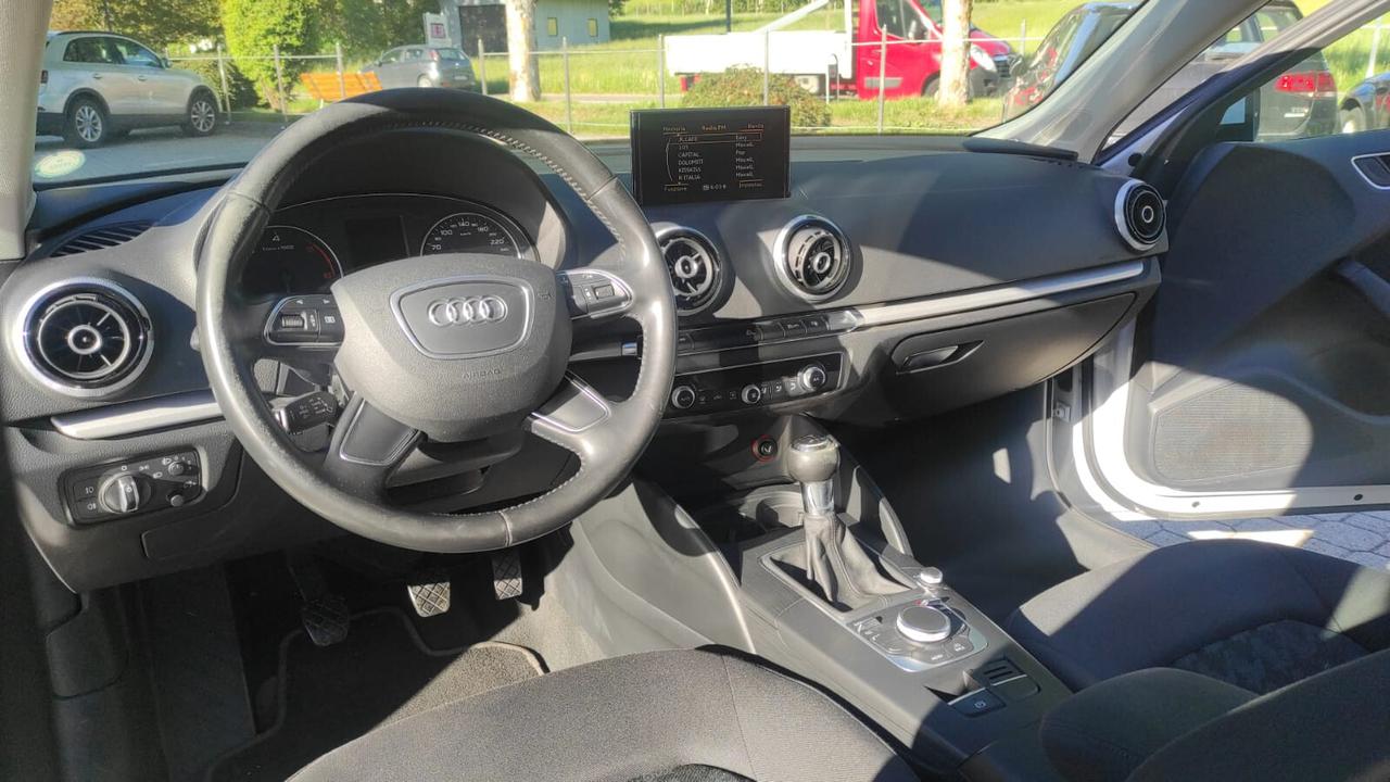 AUDI A3 SPORTBACK 5 POSTI 1.6 TDI 110CV